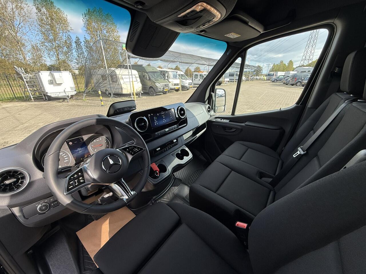 Mercedes-Benz SPRINTER 317 1.9 CDI L2H2 Select STOELVERWARMING // STUURVERWARMING // CARPLAY