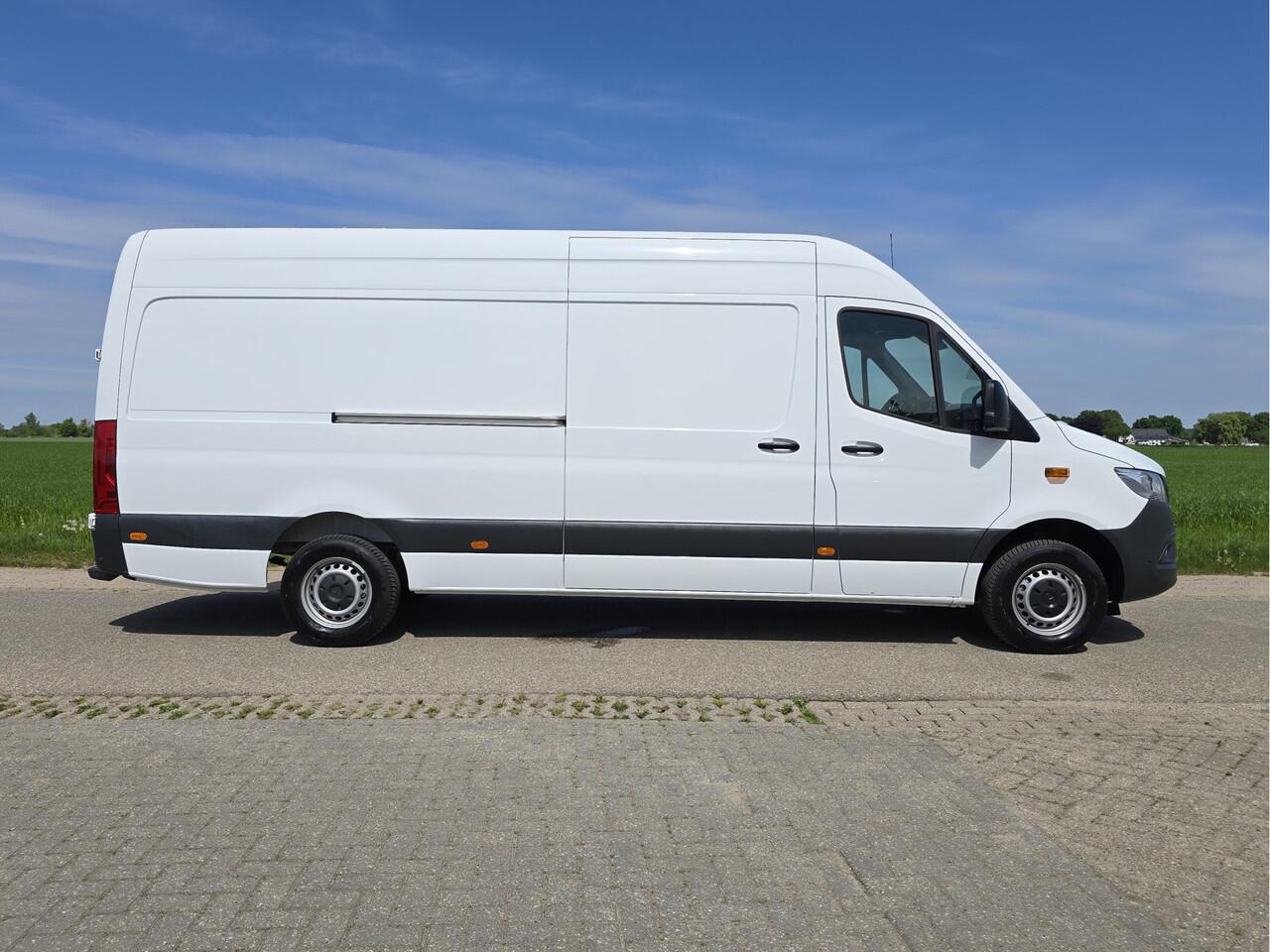 Mercedes-Benz SPRINTER 315 1.9 CDI L3 H2 RWD - 150 Pk - Euro 6 - Navi - ParkeerCamera - MBUX -