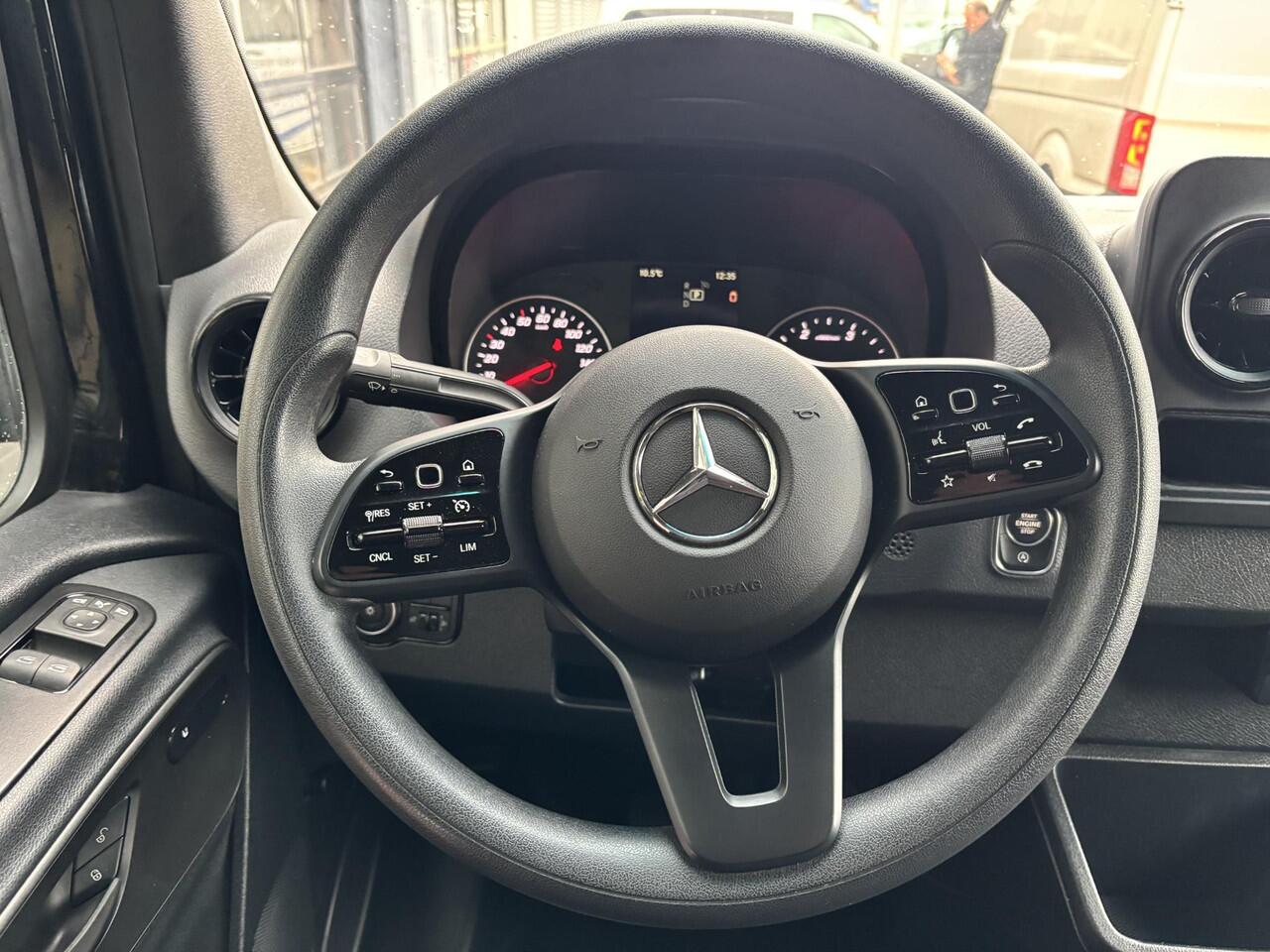 Mercedes-Benz SPRINTER 315 1.9 CDI L2H2 RWD