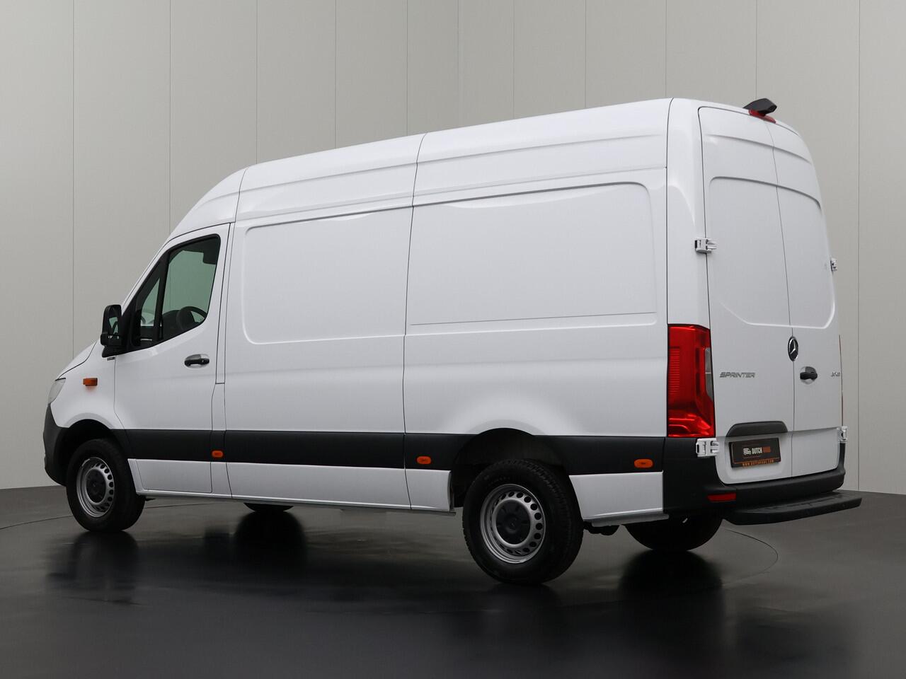 Mercedes-Benz SPRINTER 317CDi L2H2 | 14000 Kmst !! | Navigatie | 360 Camera | Airco | Cruise | Betimmering | 3-Persoons