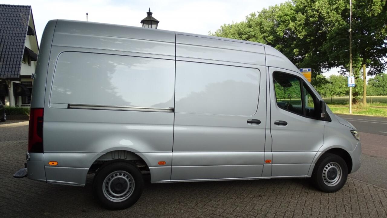 Mercedes-Benz SPRINTER 319 1.9 CDI L2H2 VOL OPTIES 1e eig