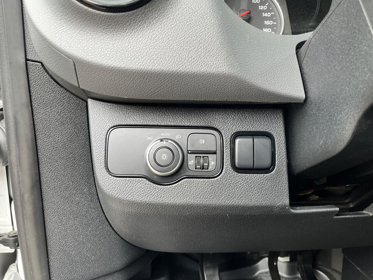 Mercedes-Benz SPRINTER 314 2.2 CDI DC Openlaadbak Airco Cruise controle Trekhaak 3500kg 6-Persoons Camera Navigatie Apple carplay open laadbak Pick-up Euro 6 P-up bakwagen