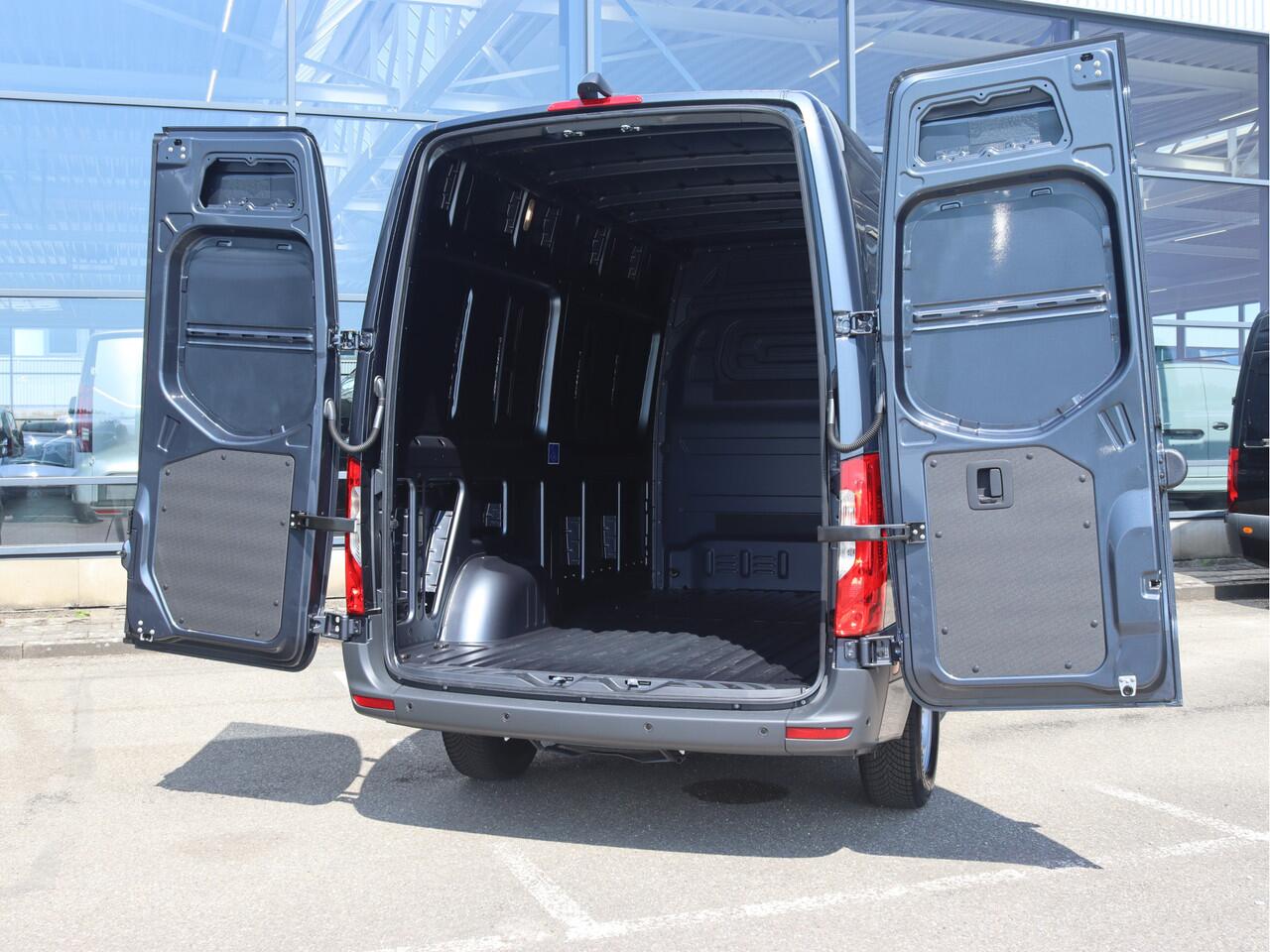 Mercedes-Benz SPRINTER Sprinter 317 CDI GB L2 RWD PRO