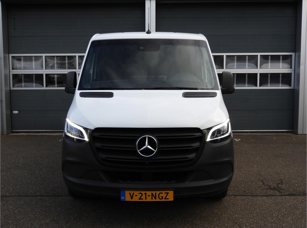 Mercedes-Benz SPRINTER 315 1.9 CDI L1H1 RWD AUT | LED | 360° | NAV | DISTRONIC