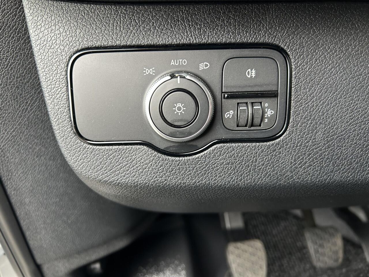 Mercedes-Benz SPRINTER 317 CDI L2 H2 MBUX / Camera / Carplay navigatie / Cruise control / Airco