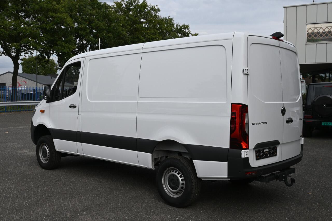 Mercedes-Benz SPRINTER 319 CDI L2H1 4x4 LED, Trekhaak, MBUX met camera en parkeerpakket