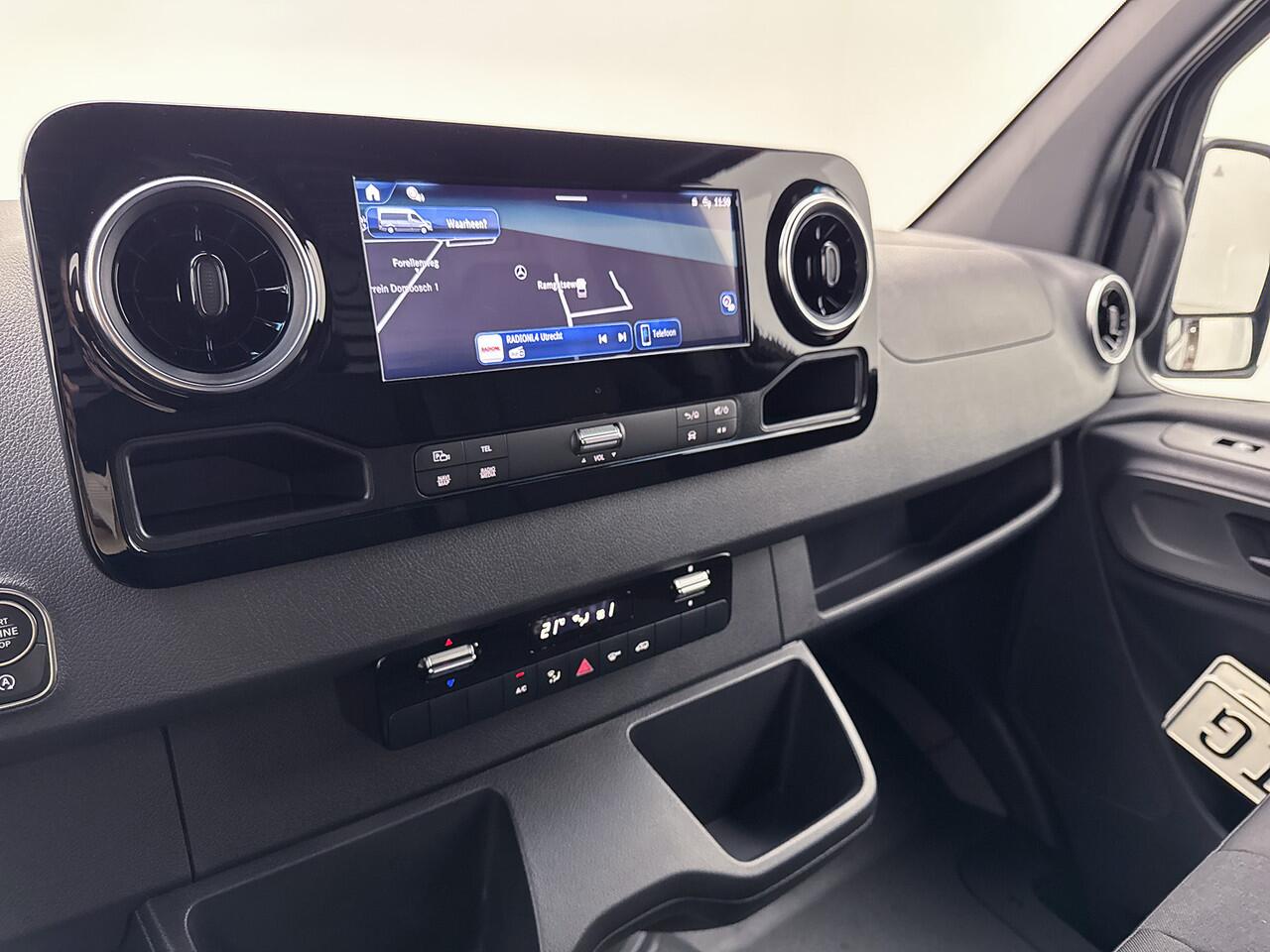 Mercedes-Benz SPRINTER 317 1.9 CDI PRO L3H2 3500 KG Trekgewicht Navigatie Achteruitrijcamera LED Cruise Control