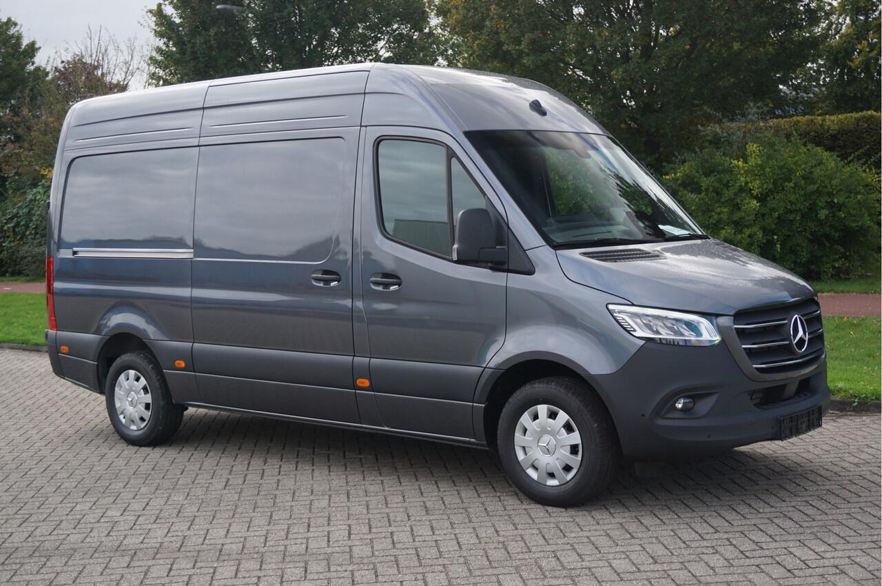Mercedes-Benz SPRINTER 317CDI Pro L2H2 BPM VRIJ!! 10.25" Mbux Navi, Cam, Gev. Stoel, 3.5T Trekhaak, LED!! NR. 731