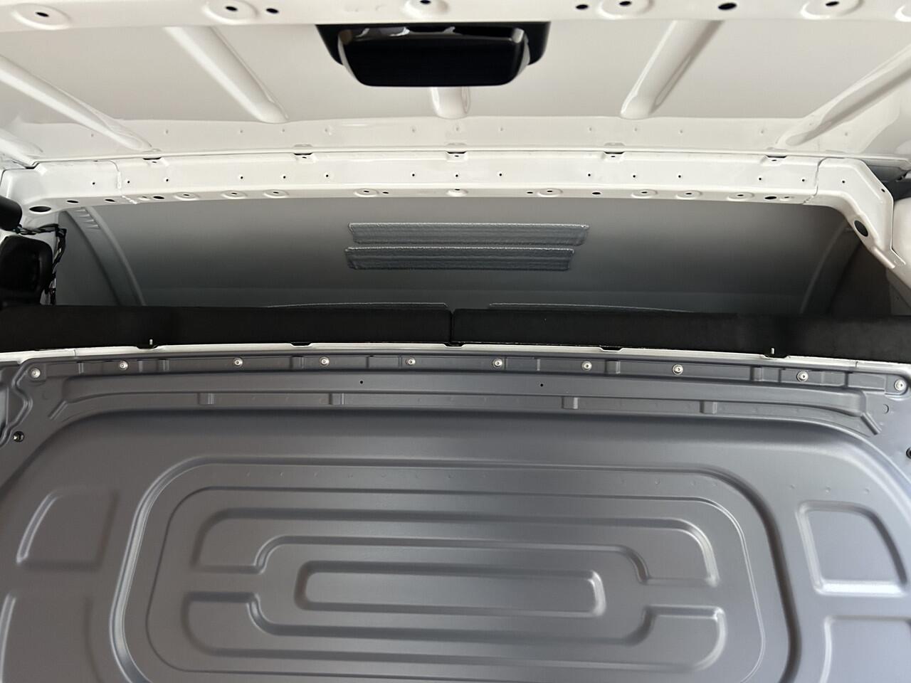 Mercedes-Benz SPRINTER 317 CDI L2 H2 MBUX / 360 Camera / Parkeersensoren / Navigatie / Cruise control / Airco / 270 Graden achterdeuren