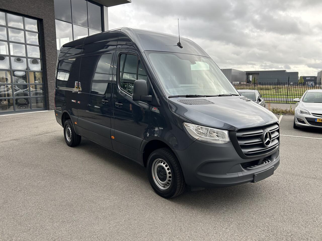 Mercedes-Benz SPRINTER 317 CDI L2 H2 MBUX / Camera / Carplay navigatie / Cruise control / Airco
