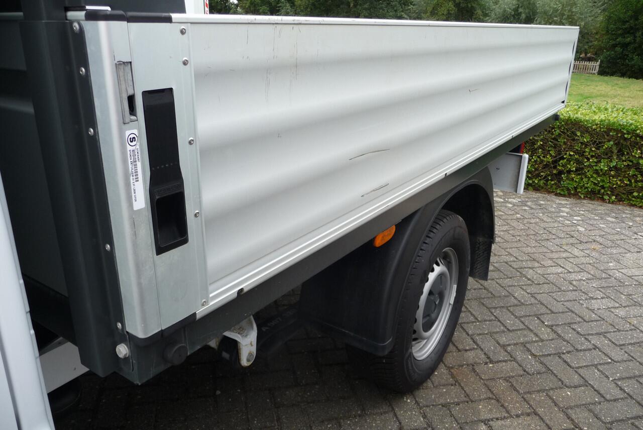 Mercedes-Benz SPRINTER 315 1.9 CDI RWD DC trekhaak3.5 t , 7 zits 366 WB laadbak 2.70 m