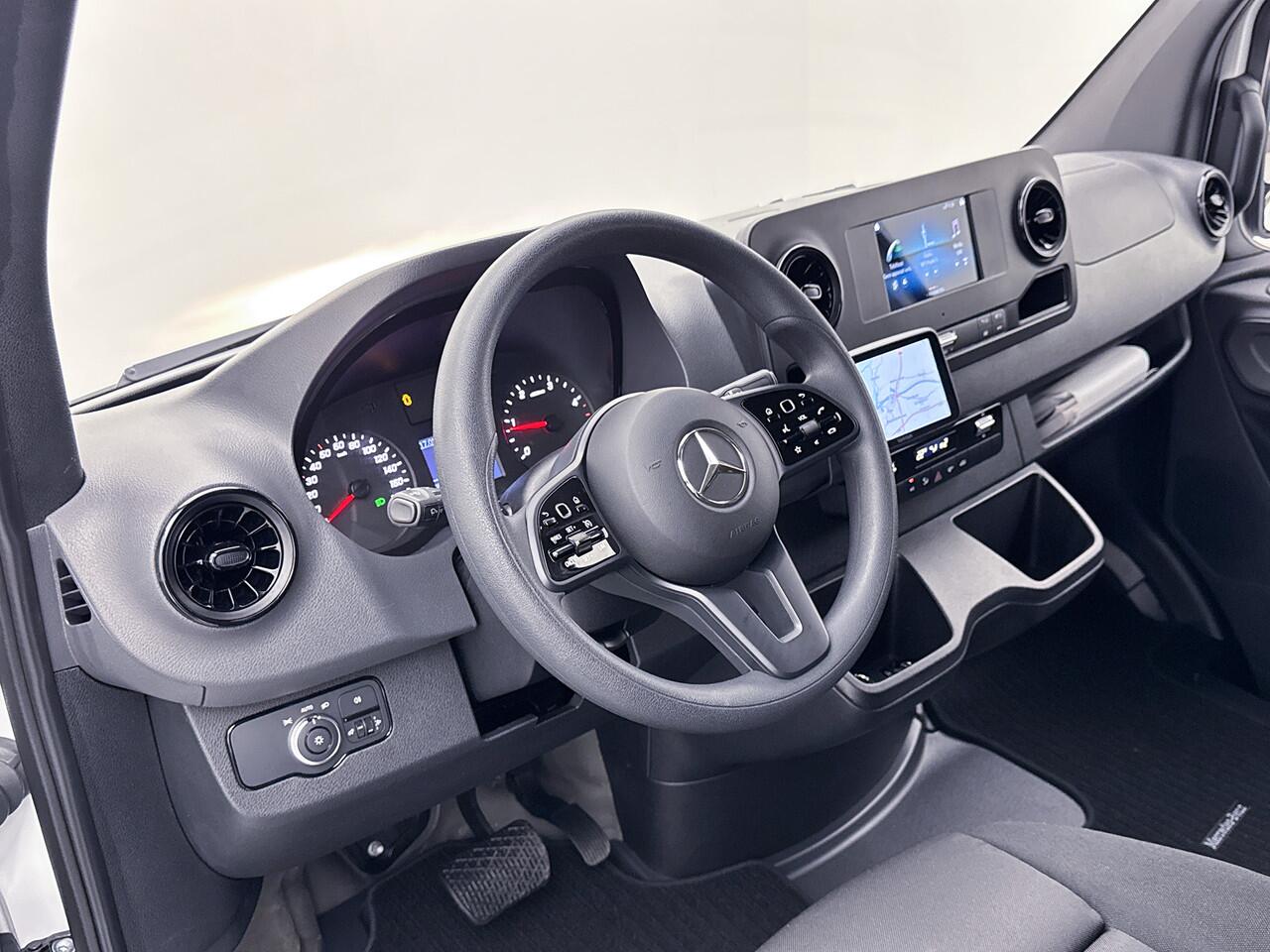 Mercedes-Benz SPRINTER 311 L2H2 Automaat Achteruitrijcamera Apple Carplay/Android Auto Betimmering Airco