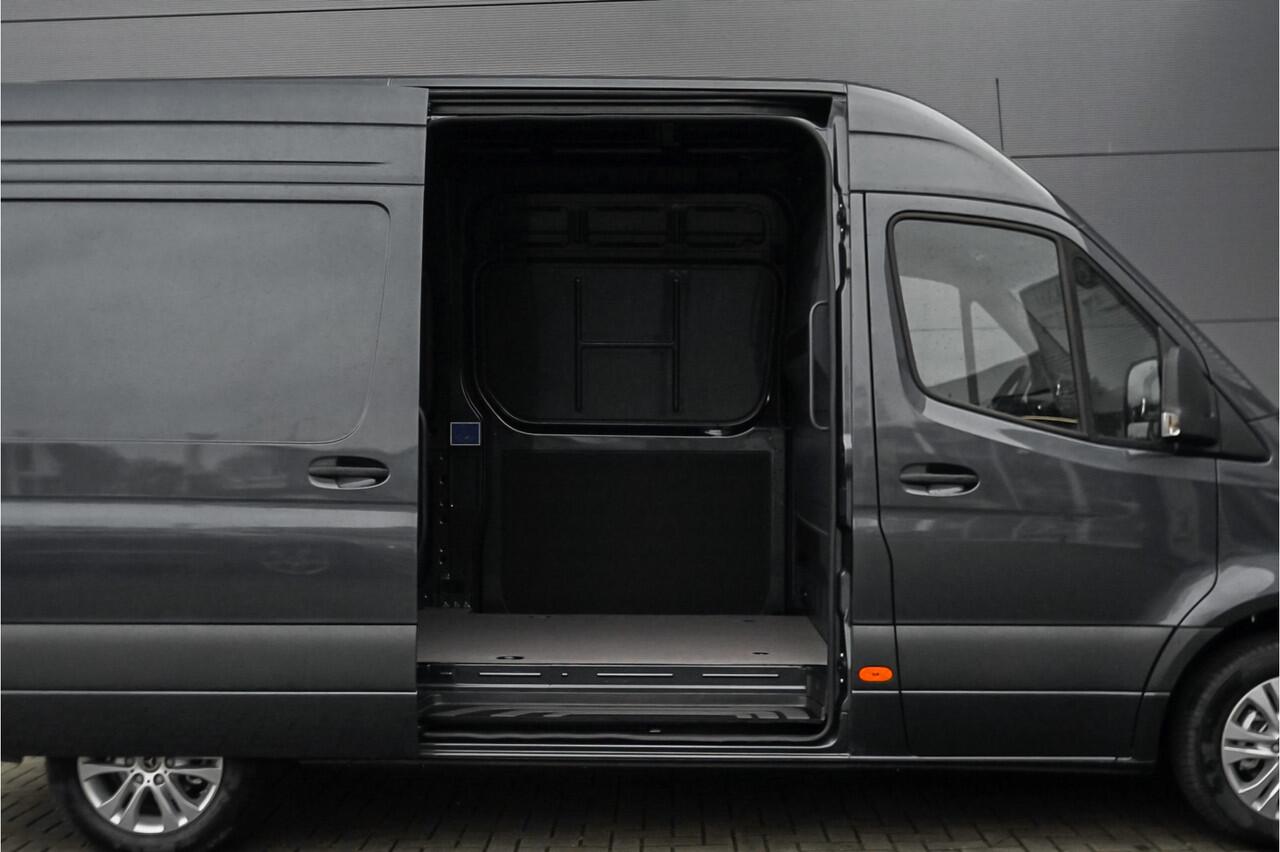 Mercedes-Benz SPRINTER 319 1.9 CDI L2H2 RWD 2x Schuifdeur Distronic Camera Navi Trekhaak 3.5T