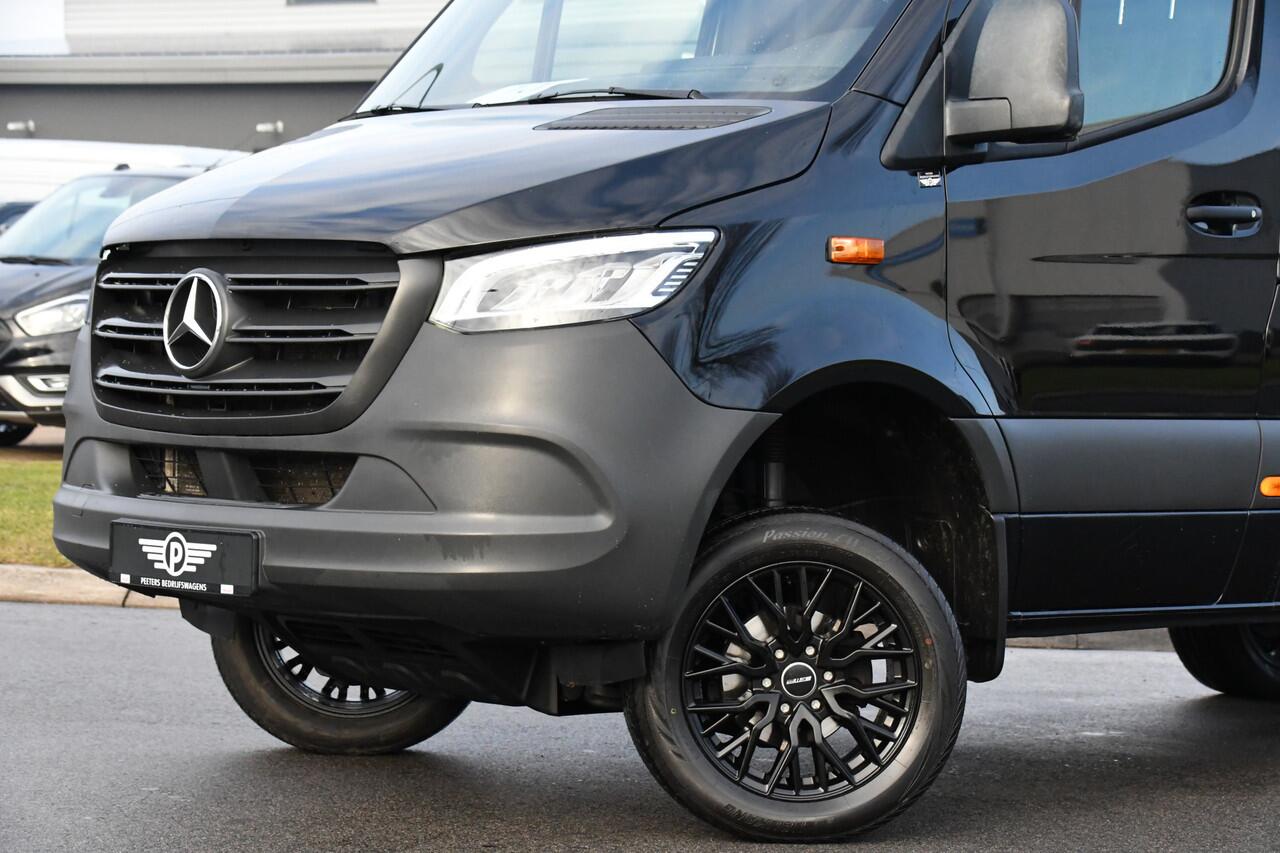 Mercedes-Benz SPRINTER 319 1.9 CDI L2H2 4x4 Black Edition Camera, Cruise, Carplay, LED, 190pk, Automaat, 4Matic, Multimedia, Uniek!