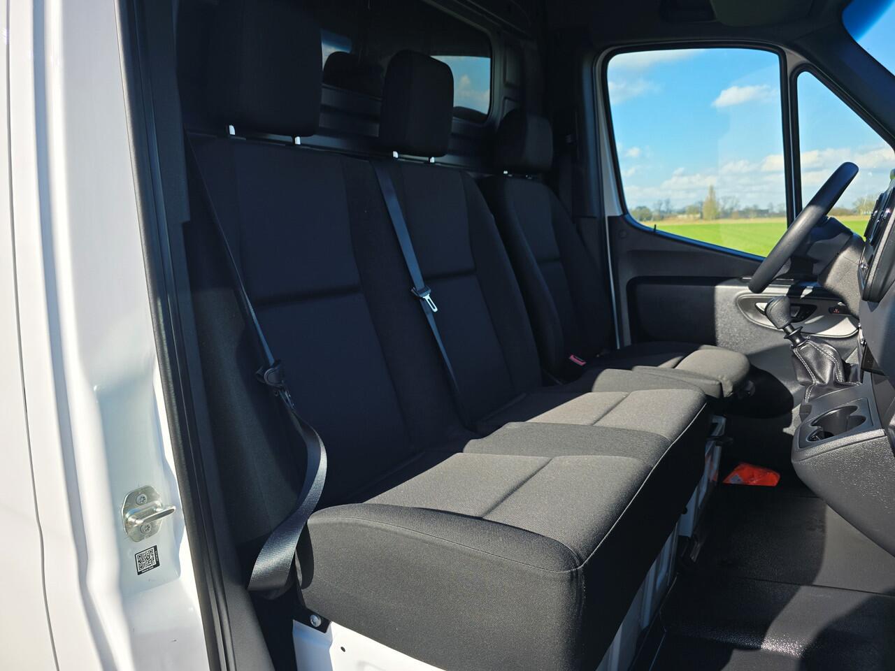 Mercedes-Benz SPRINTER 317 1.9 CDI L3 H2 - 170 Pk - Euro 6 - Camera - StoelVerwarming - MBUX - RWD