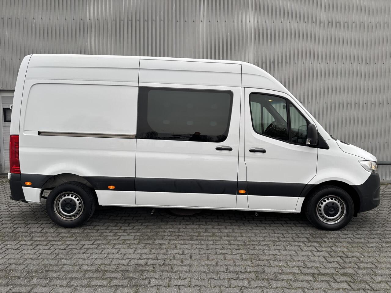 Mercedes-Benz SPRINTER 211 1.9 CDI L2H2 FWD*ECC*CAMERA*3PERSOONS*