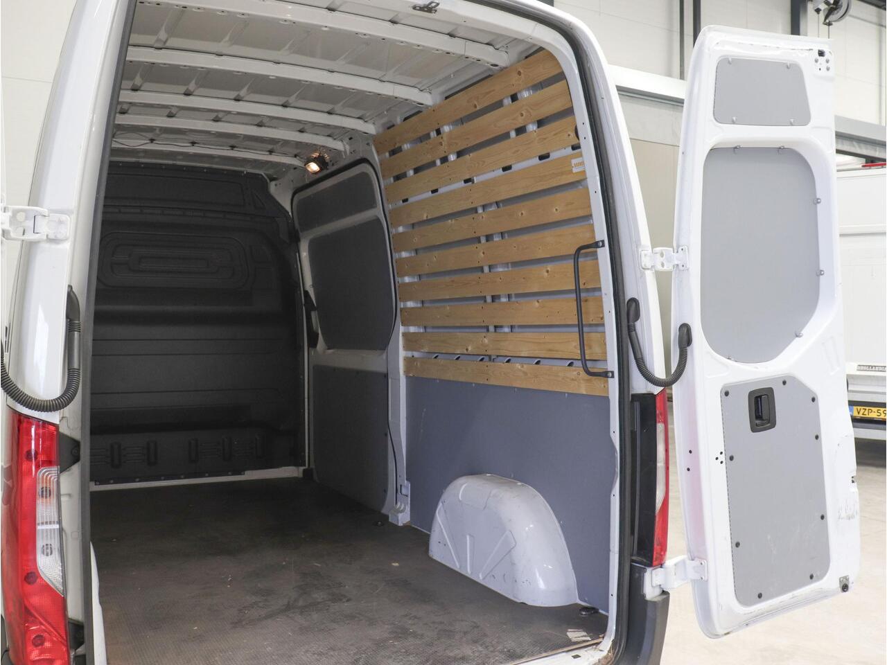 Mercedes-Benz SPRINTER 315 Automaat L2H2 RWD Airco Cruise Control Navi Trekhaak