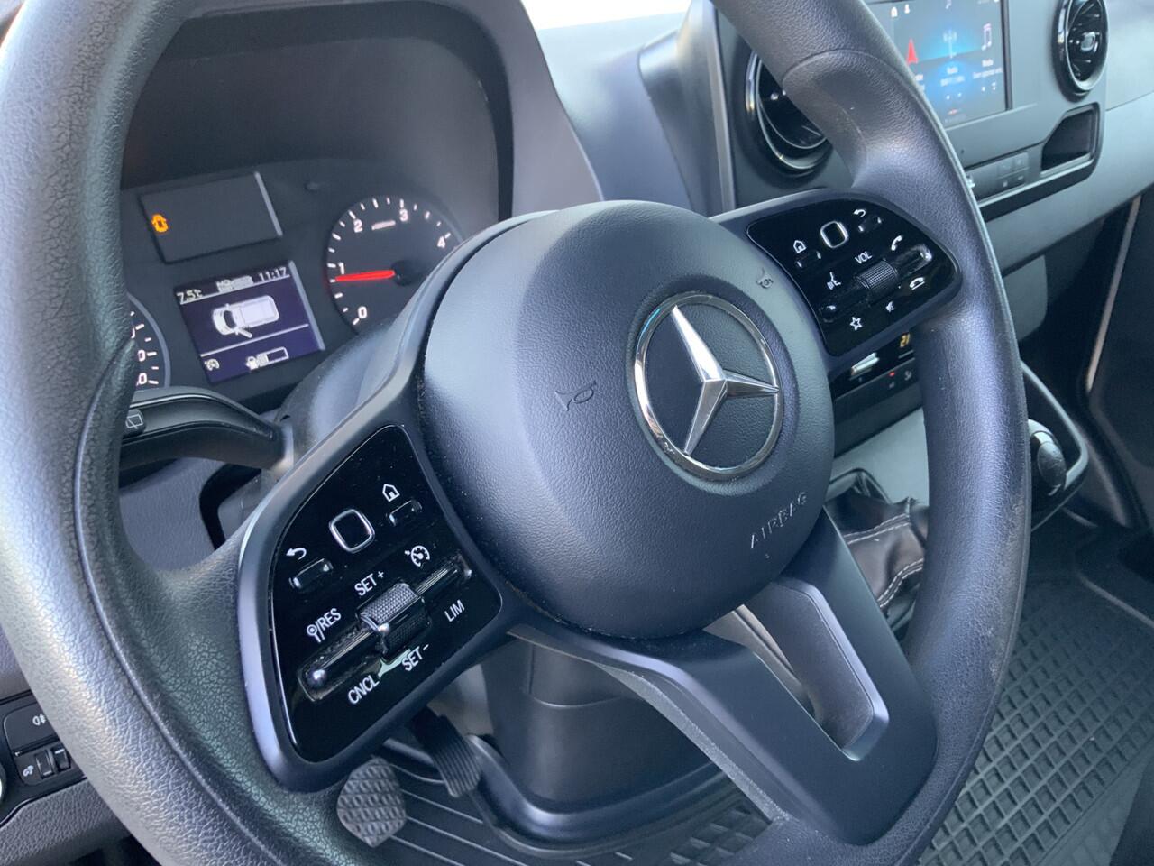 Mercedes-Benz SPRINTER 314 2.2 CDI L2H2 Airco Cruise 3 Zits Trekhaak 2000 kg Navi Euro 6 FWD