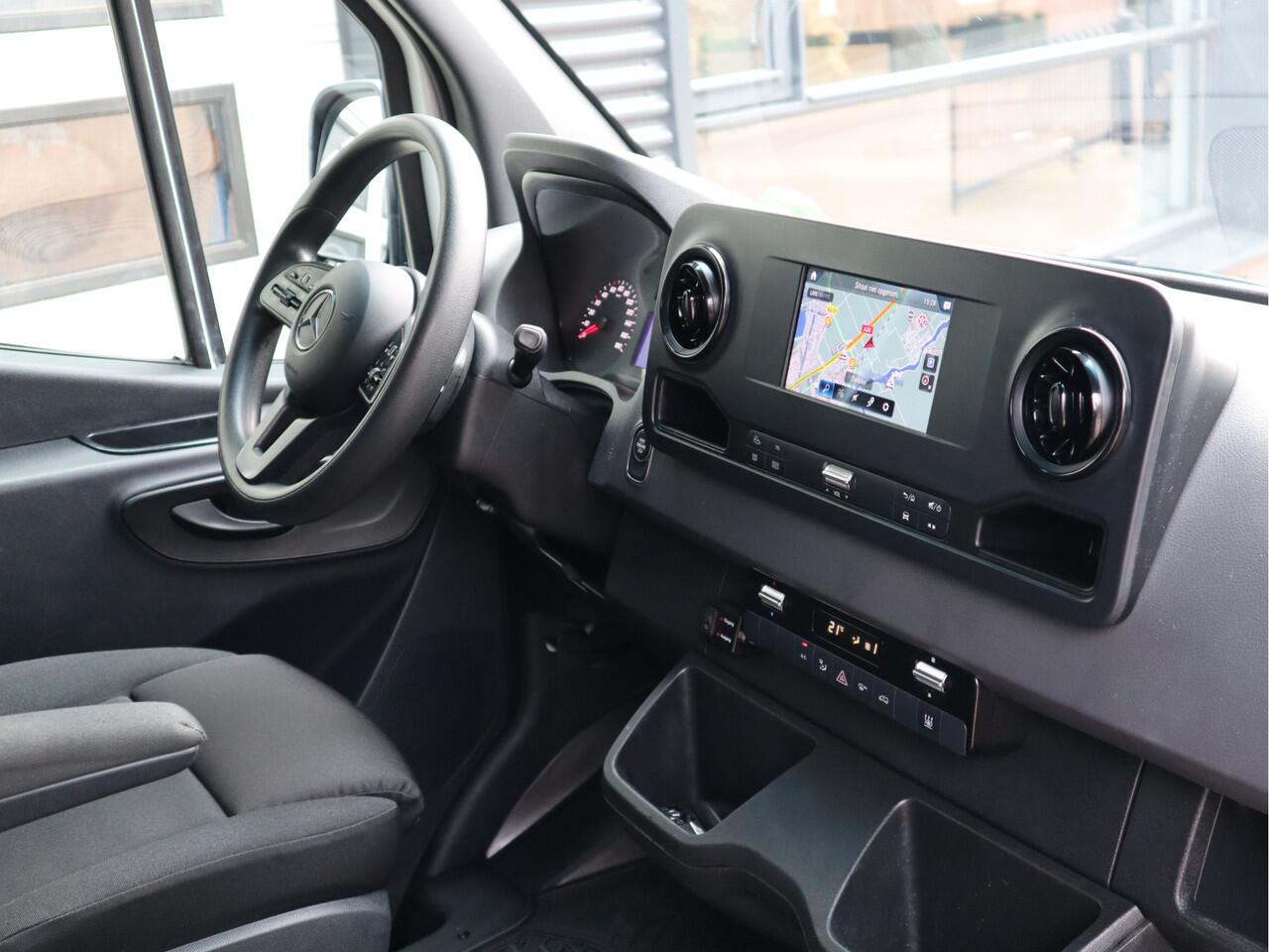 Mercedes-Benz SPRINTER 319 CDI 3.0 V6 Automaat L2H2 RWD - BW Inrichting - 3,5t KG Trekhaak - Standkachel