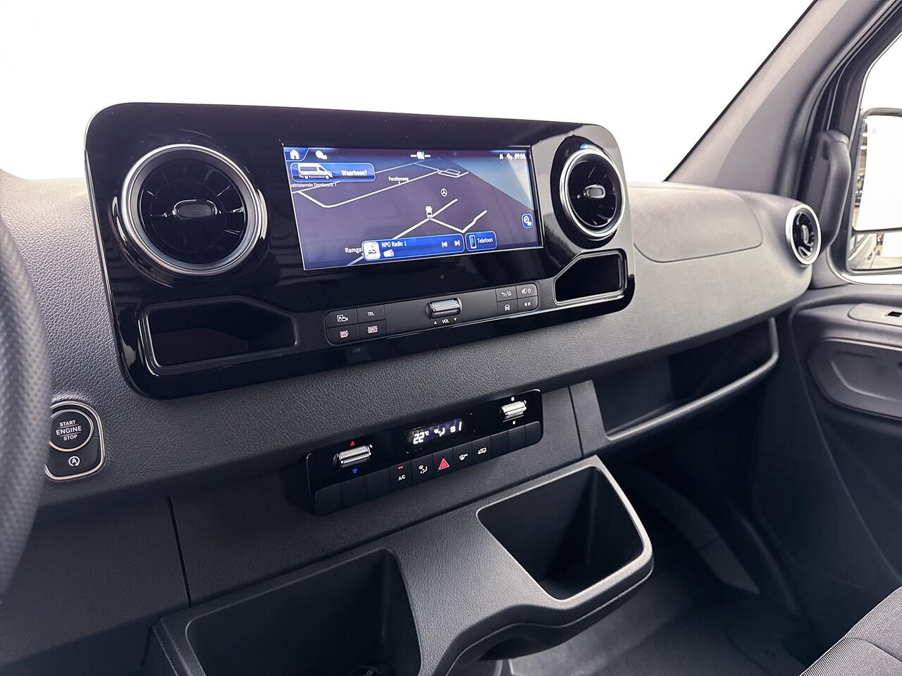 Mercedes-Benz SPRINTER 317 L3H2 PRO Nieuw Direct Leverbaar LED 3500KG Trekgewicht Navigatie Achteruitrijcamera