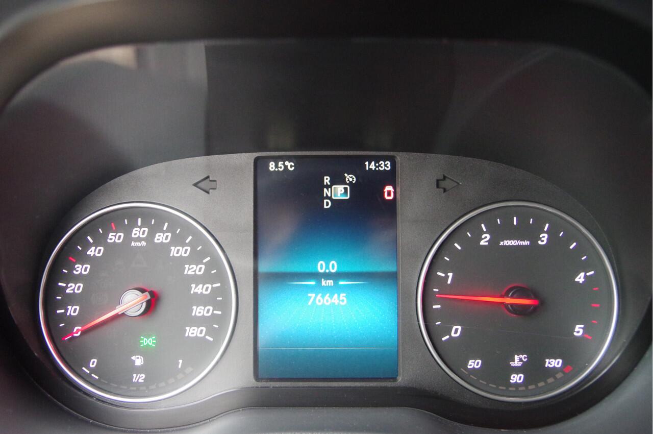 Mercedes-Benz SPRINTER 319 3.0 CDI V6 L2H2 AUT. LED, 360 CAMERA, LEDER, TREKHAAK, MBUX10'', STOELVERWARMING, NAVI, CRUISE, CLIMA, PARKEERSENSOREN