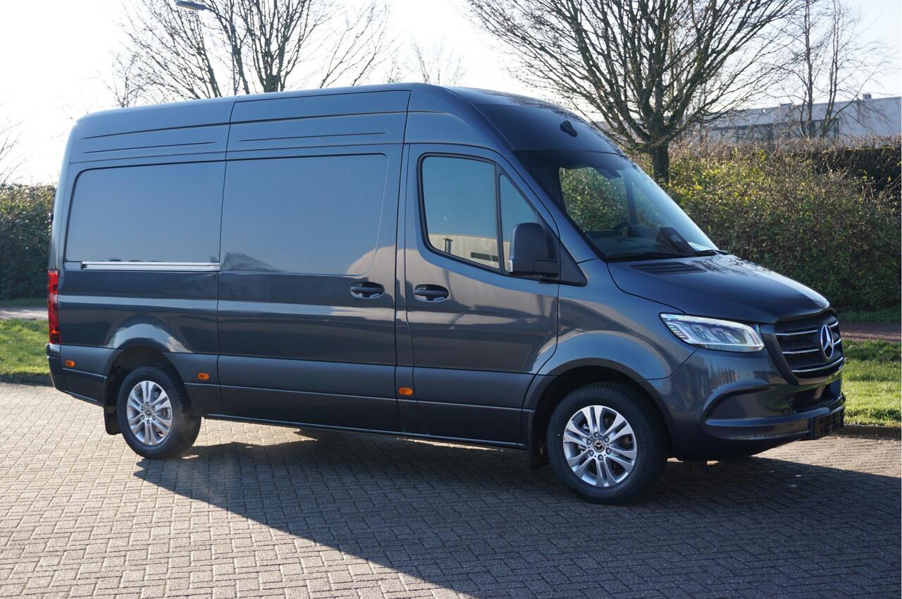 Mercedes-Benz SPRINTER 319CDI Select L2H2 BPM VRIJ!! 10.25" Mbux, ACC, LED, 17" LM 3.5T Trekhaak!! NR. 717