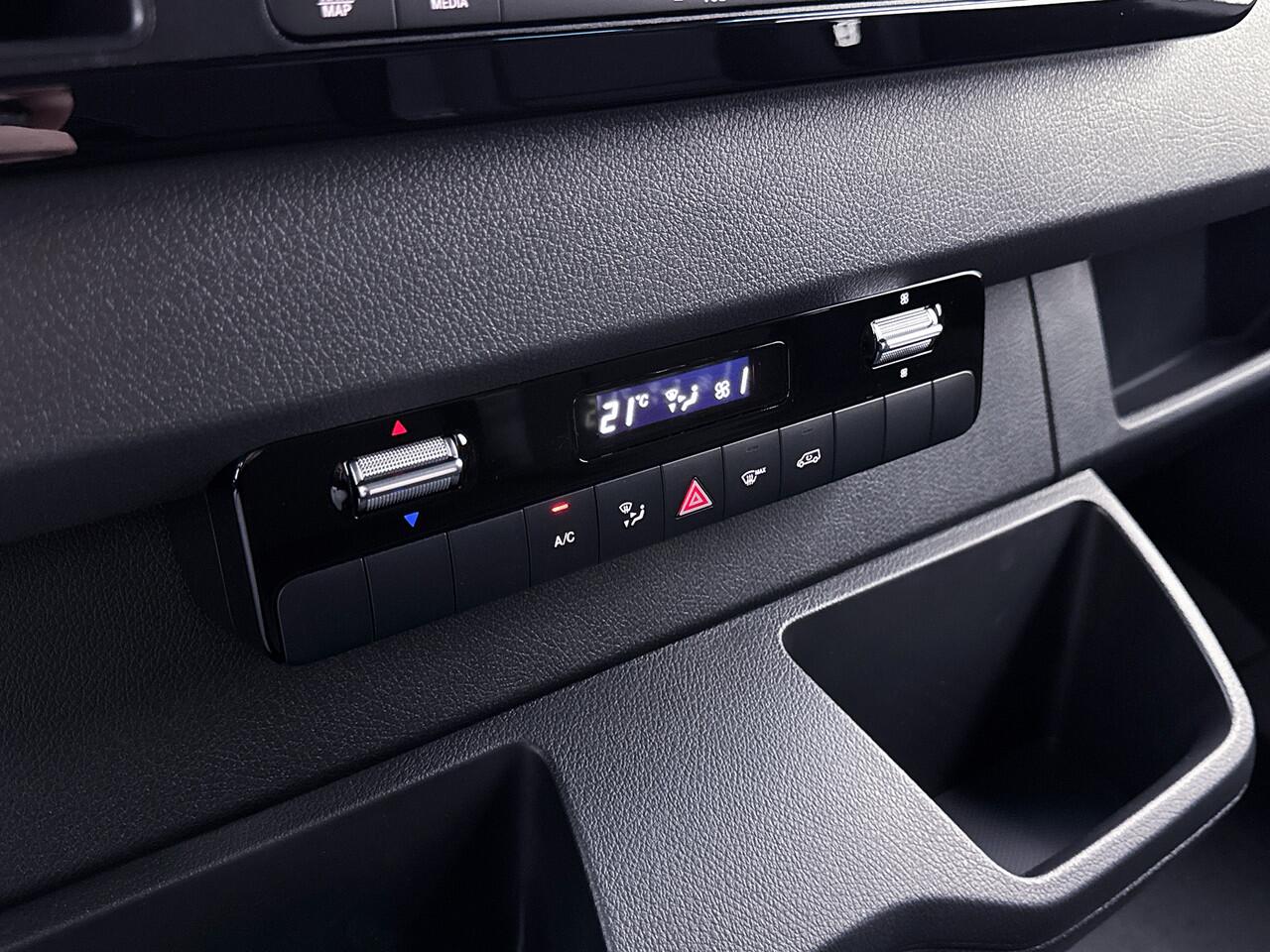 Mercedes-Benz SPRINTER 317 1.9 CDI L3H2 BPM-Vrij Direct Leverbaar 3500 KG Trekgewicht Navigatie Achteruitrijcamera LED Cruise Control