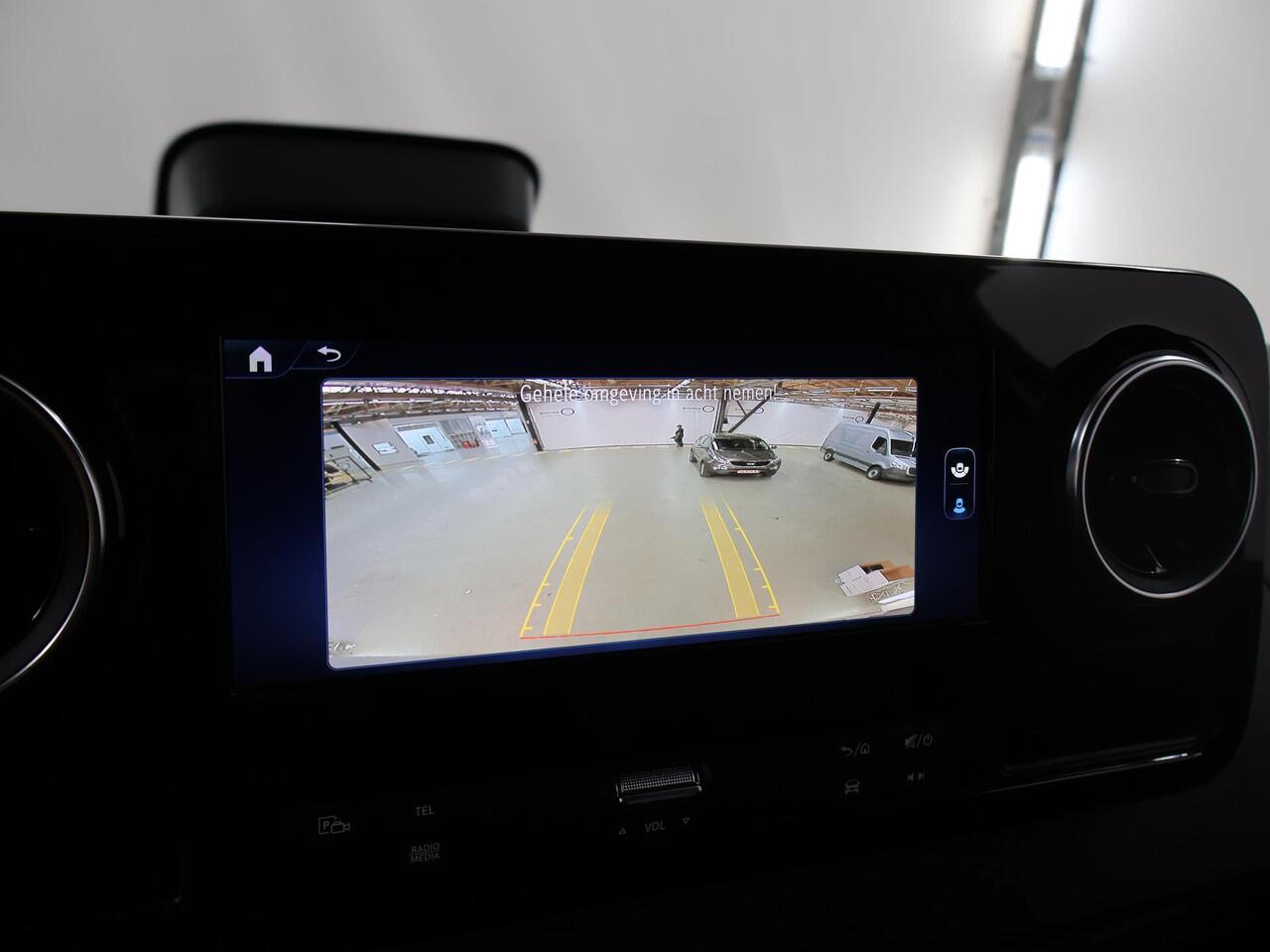 Mercedes-Benz SPRINTER 315 CDI | L2 H2 | RWD | Aut. | PRO | BPM VRIJ! | ACHTERUITRIJCAMERA | 3500 KG AHW | DODEHOEKASSISTENT | AIRCO | CRUISE | CARPLAY | ANDROID AUTO | METALLIC | 3-ZITS | MBUX SYSTEEM GROOT