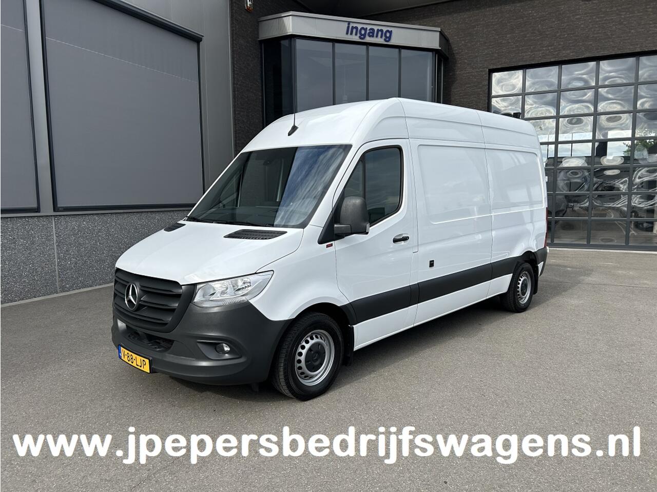 Mercedes-Benz SPRINTER 314 CDI L2 H2 MBUX / Trekhaak / Stand kachel / Camera / Navigatie / Cruise control / Airco / 270 Graden achterdeuren