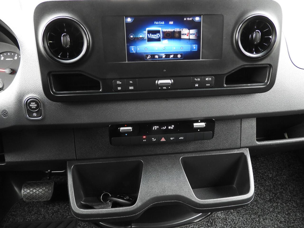 Mercedes-Benz SPRINTER 317 1.9 CDI L3H2 RWD AUT | AIRCO | MBUX | 3.5t TREKHAAK