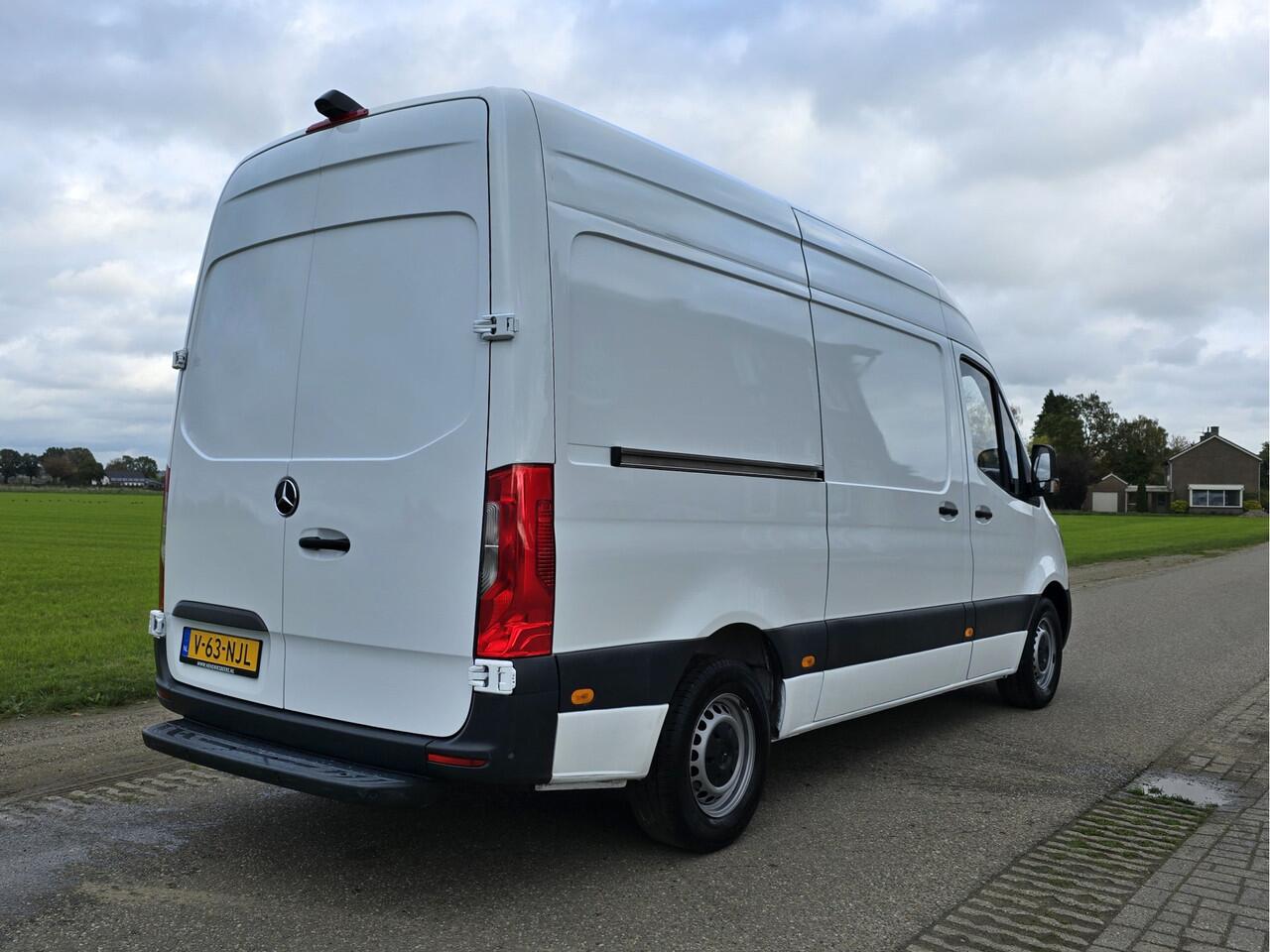 Mercedes-Benz SPRINTER 315 1.9 CDI L2 H2 RWD - 150 Pk - Euro 6 - Navi - ParkeerCamera - Cruise Control