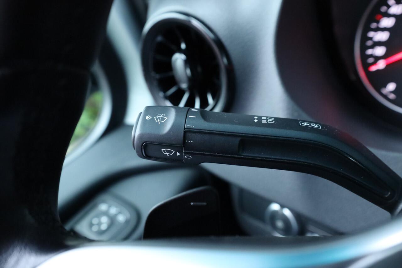 Mercedes-Benz SPRINTER 317 1.9 CDI L2H2 RWD | Camera | Navi | 3.5t trekgew. | Trekhaak | 2x Voorstoel | Zilver met.