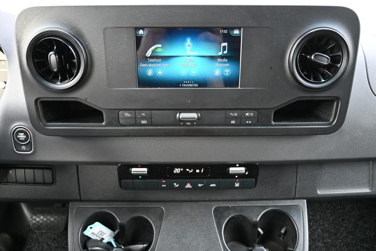 Mercedes-Benz SPRINTER 516 CDI L3H2 3500 kg trekhaak, Geveerde stoel, MBUX met camera, Etc.