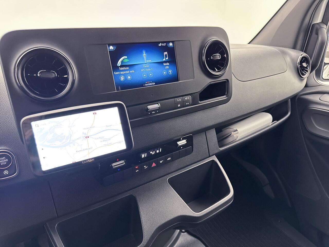 Mercedes-Benz SPRINTER 311 L2H2 Automaat Camera MBUX met Carplay/Android Auto Betimmering Airco