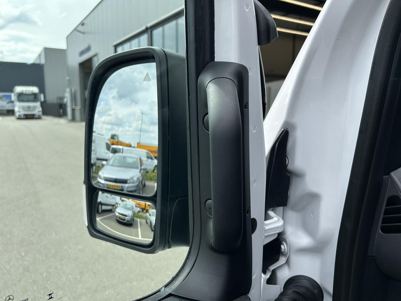 Mercedes-Benz SPRINTER 317 CDI L3 H2 PRO Facelift/ MBUX / Camera / Parkeersensoren / Cruise control / Airco / 270 Graden achterdeuren