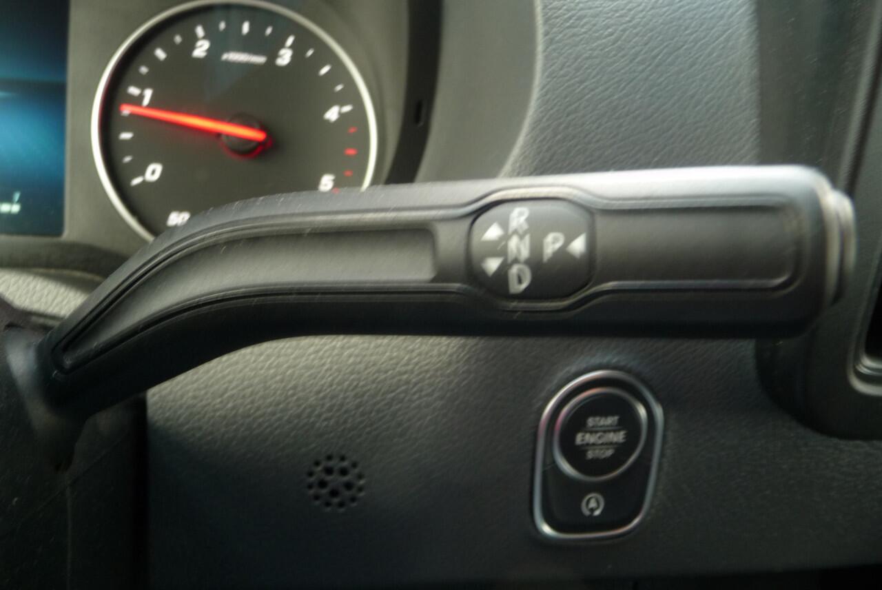 Mercedes-Benz SPRINTER 215 1.9 CDI L2H2 FWD Autm trekhaak, camera