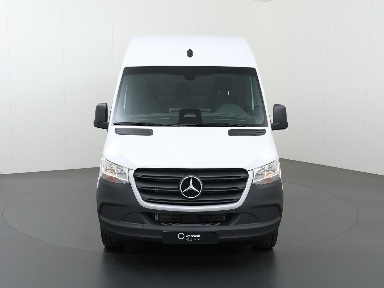 Mercedes-Benz SPRINTER 317 CDI | L2 H2 | Aut. | RWD | PRO | BPM VRIJ! | 3500 KG AHW | CARPLAY | ANDROID AUTO | 3-ZITS | CRUISE | CAMERA | AIRCO | SPOORASSISTENT | DODEHOEKDETECTIE |