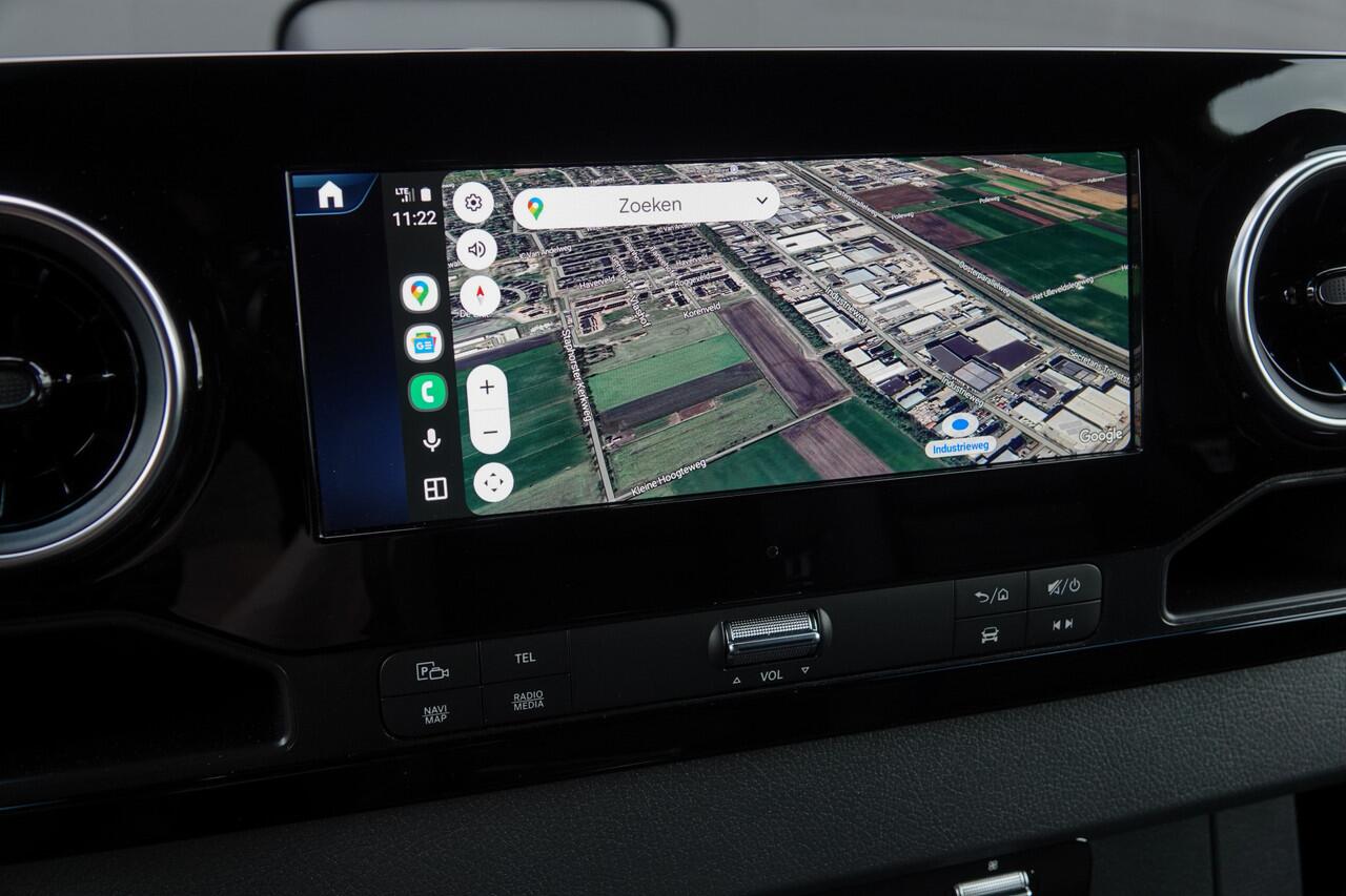 Mercedes-Benz SPRINTER 4x4 319Cdi 190Pk 9G-tronic | L2H2 | 2x Schuifdeur | Stoel-Bank | Leder | 4WD | AWD | Bullbar | Treeplanken | 18'' All Terrain | Tenoriet Grijs