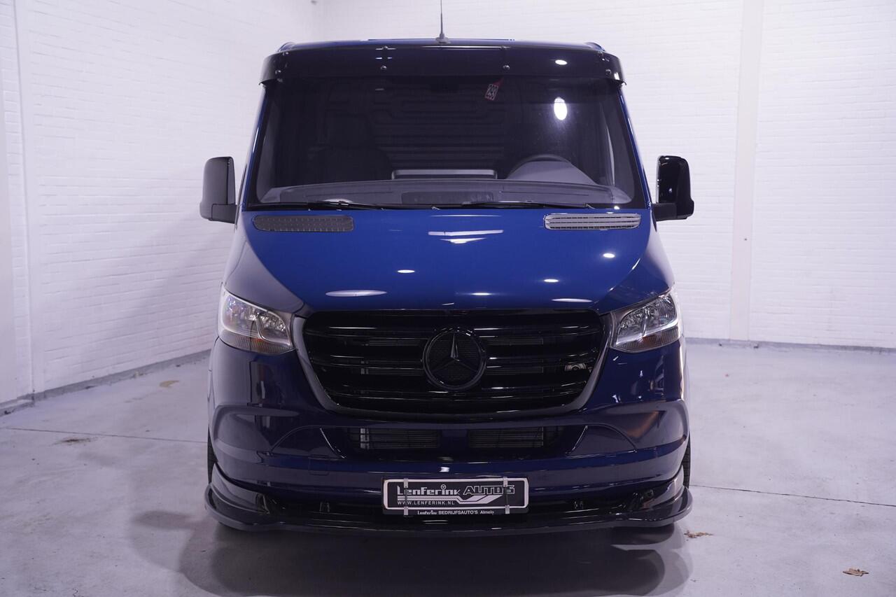 Mercedes-Benz SPRINTER 215 CDI 150 pk L2H1 Black&Blue Edition 18' LMV Airco, Zwarte Grille + Spiegelkappen, Zonneklep, 2-Zits, Nieuw