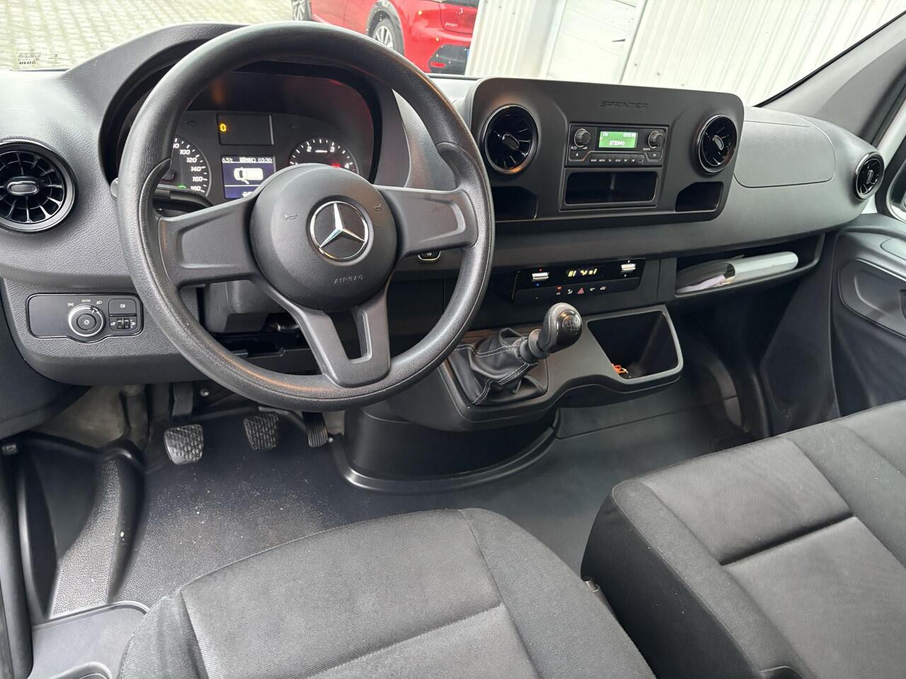 Mercedes-Benz SPRINTER 211 1.9 CDI L2H2 FWD*ECC*CAMERA*3PERSOONS*