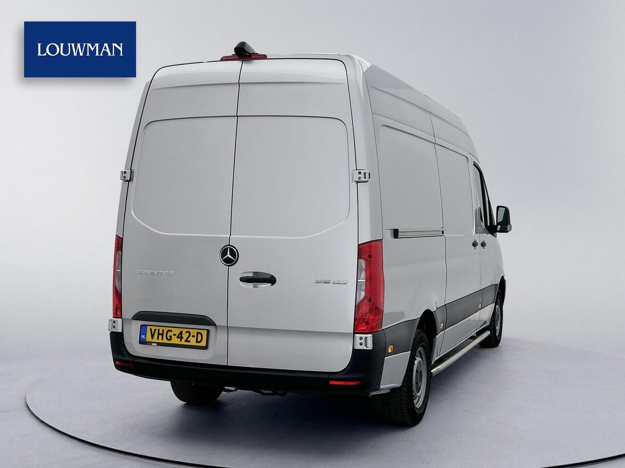 Mercedes-Benz SPRINTER 315 1.9 CDI L2H2 Automaat Navigatie Luchtgeveerde stoel Camera Sidebars Cruise control Airco MBUX