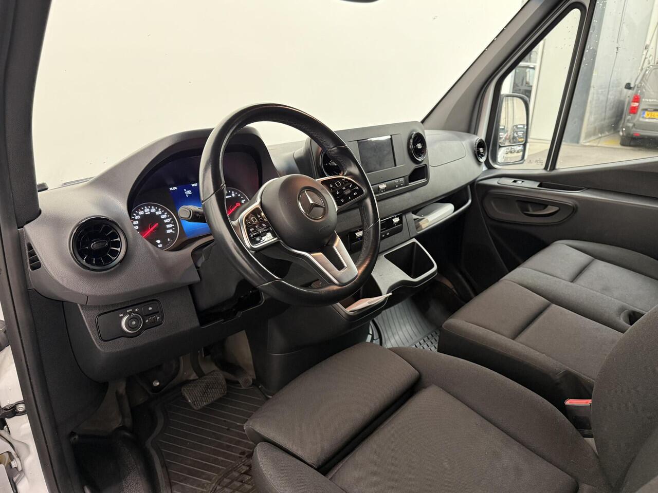 Mercedes-Benz SPRINTER L2H2 Automaat Navi Airco Camera Trekhaak 3Zits DAB