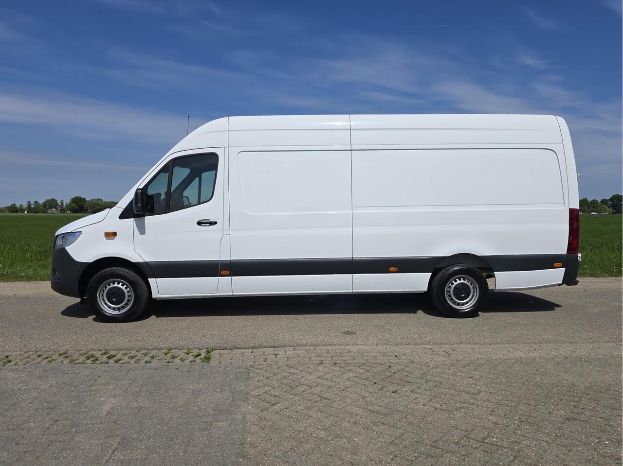 Mercedes-Benz SPRINTER 315 1.9 CDI L3 H2 RWD - 150 Pk - Euro 6 - Navi - ParkeerCamera - MBUX -
