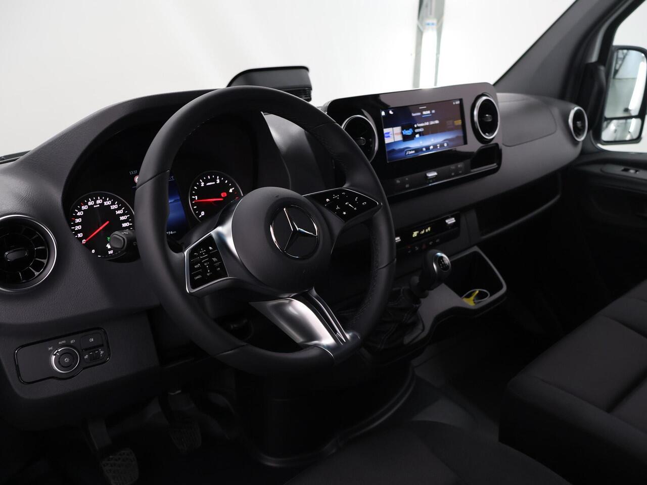 Mercedes-Benz SPRINTER 315 CDI | L2 H1 | RWD | PRO | Parkeercamera | Airco | Dodehoekassistent | Zijwindassistent | Cruise Control | Chauffeursstoel |