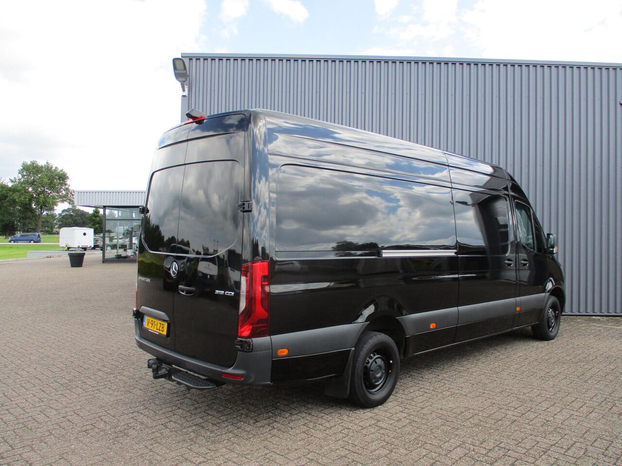 Mercedes-Benz SPRINTER 319 CDI 190 PK L3H2 Automaat Led Trekhaak