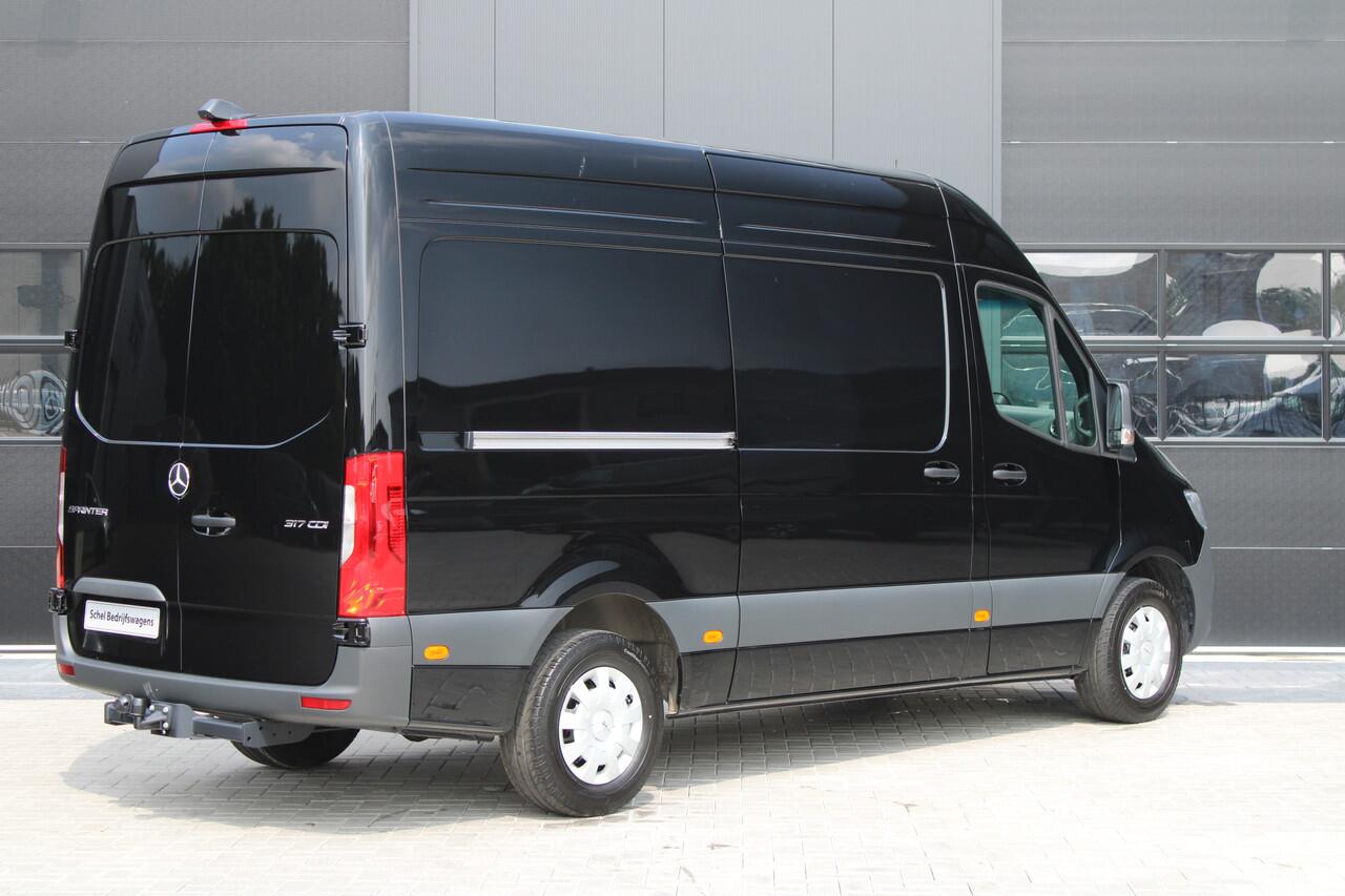 Mercedes-Benz SPRINTER 317CDI L2H2 Pro - Mbux 10 - 3.5t Trekhaak - Betimmering - Camera - Carplay - Bind spot - Cruise - Smartphone integratie - Rijklaar
