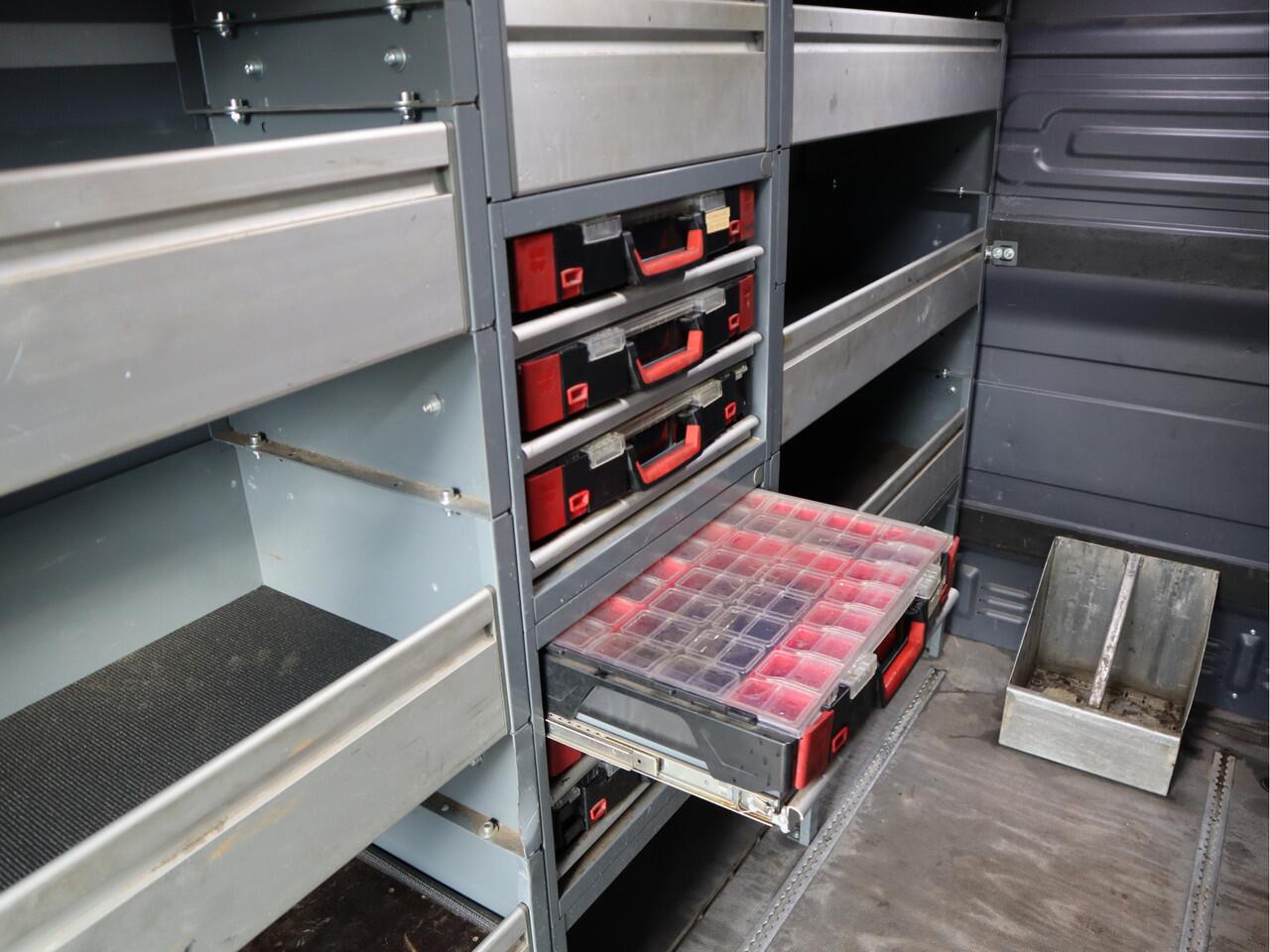 Mercedes-Benz SPRINTER 319 CDI 3.0 V6 Automaat L2H2 RWD - BW Inrichting - 3,5t KG Trekhaak - Standkachel