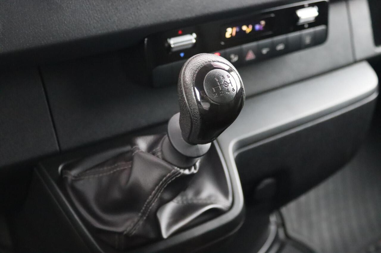 Mercedes-Benz SPRINTER 317CDI AMG Line L2H1 Leder, Cruise Control, Navigatie, Camera, Bijrijdersbank, Led Koplampen,