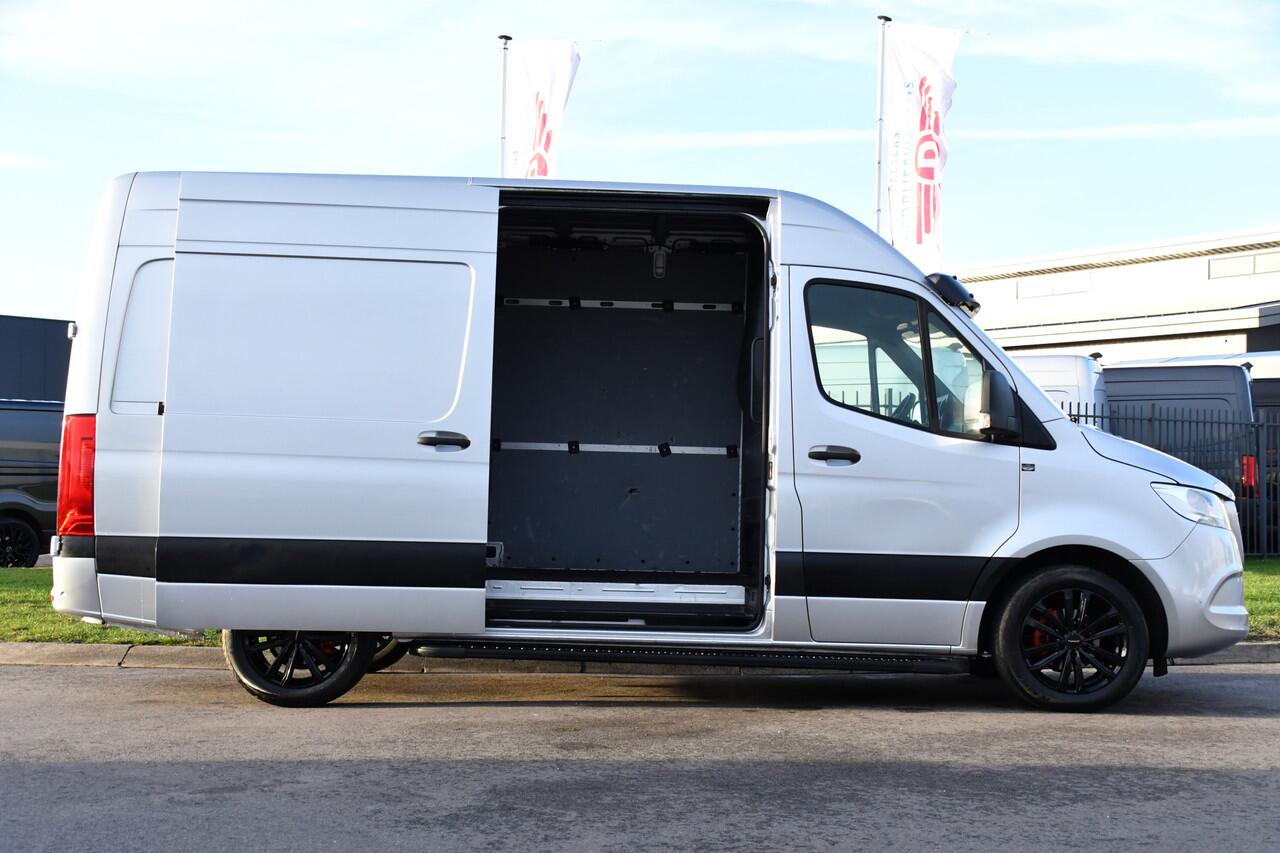 Mercedes-Benz SPRINTER 315 1.9 CDI L2H2 RWD PB Edition Camera, Carplay, Dodehoek, 150pk, Automaat, Multimedia, Sensoren, Uniek!