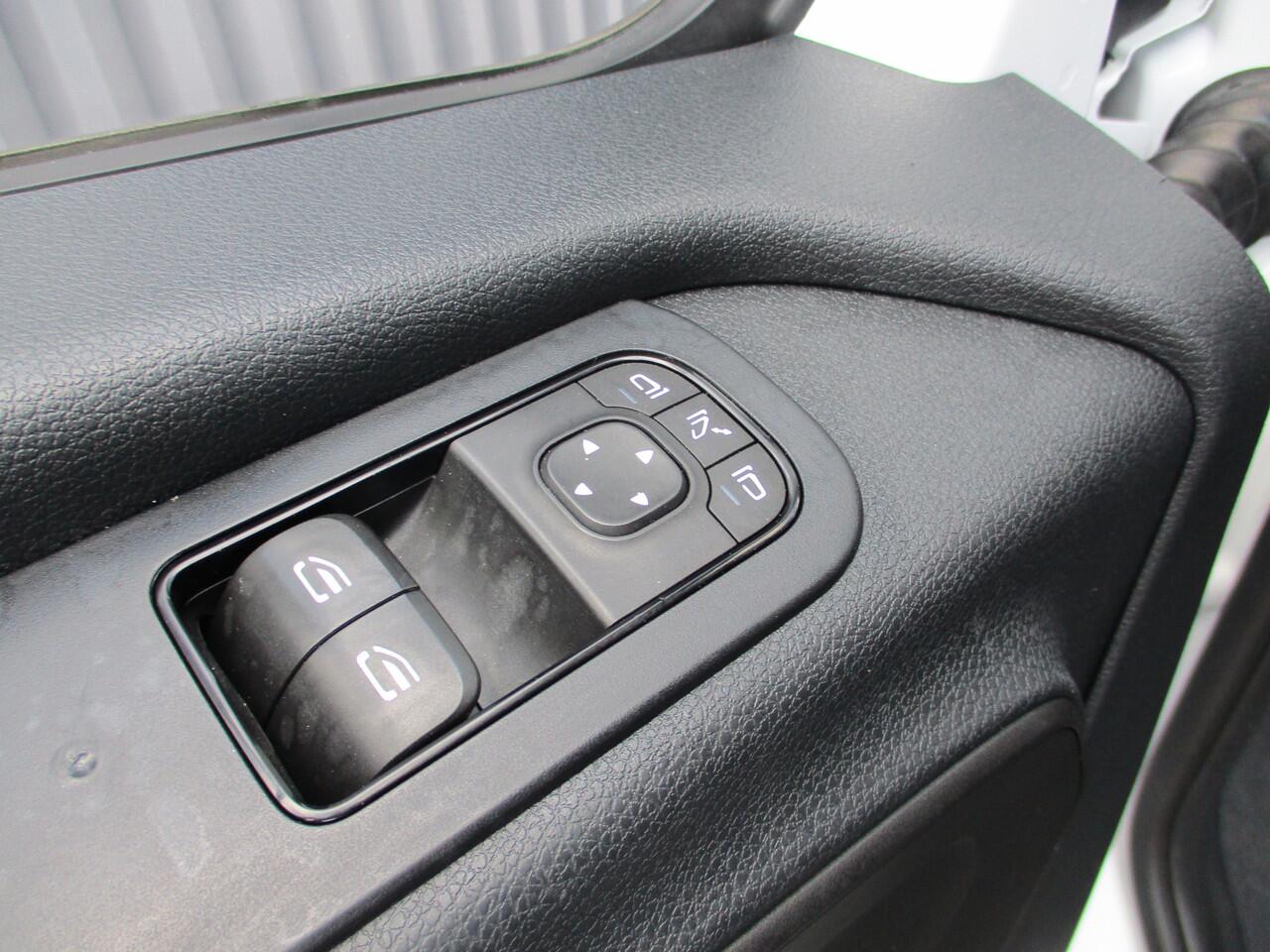 Mercedes-Benz SPRINTER 316 160 pk L3H3 3500 KG Trekgewicht Airco